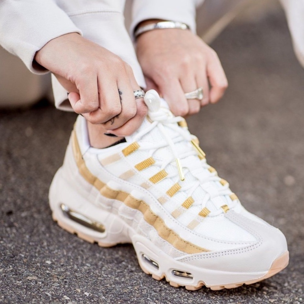 😍Nike Air Max 95 ‘Desert Sand / Metallic Gold’